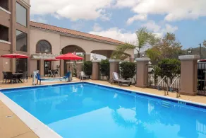 Quality Inn & Suites Camarillo-Oxnard - Piscine