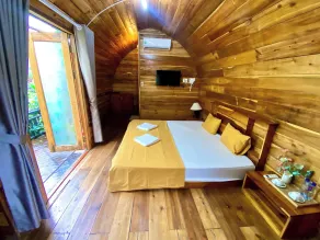 Backpackers - Room