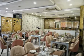 Foxoso Fiori - A Corporate Hotel - Restaurant