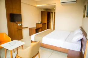 Samasth Palatial Hotel - Room