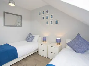 Isallt - Interior