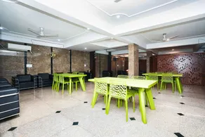 Fabhotel Tanvi Premium - Restaurant