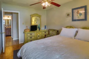 Spacious Downtown Montgomery Home w/ Yard, Patio! - Interiør
