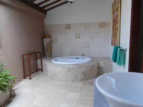 Puri Mas Spa Resort - Badezimmer