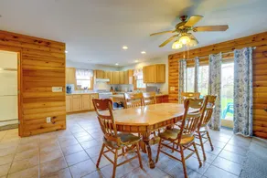 Fire Pit & Grill! Spacious Port Huron Home By Dtwn - Intérieur