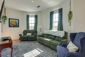 Charming Historic Retreat in Walkable Chapman - Interiör