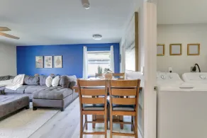 Coastal Sarasota Condo: Minutes to Beach! - Interior