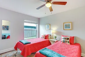 Inviting Jensen Beach Home w/ Screened-In Patio! - Interiør