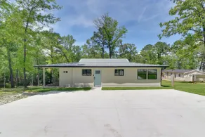 Lake Livingston Retreat w/ Dock & Waterfront View! - Interiør