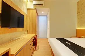 Keenan Living Perumnas - Habitación
