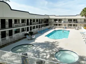 Stayable Kissimmee West - Piscine