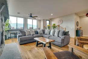 Brand-new Luxury Lakefront Condo - 2200 Sq Ft! - Innenbereich