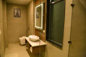 Four Leaf Hotel - Sapphire Blue, Varanasi - Salle de bain