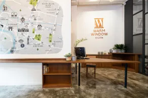 Warm Window Silom - Réception