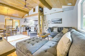 River Access On-site: Schroon Lake Gem on 21 Acres - Innenbereich