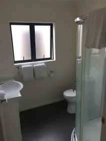 Our Beach House - Raglan West - Chambre