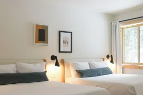 Adirondack Spruce Lodge - Zimmer