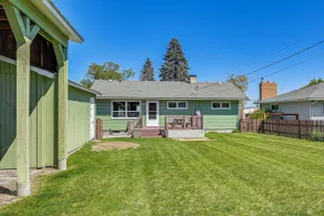 Walk to Flathead Lake: Airy Home w/ Mtn Views! - Interiør
