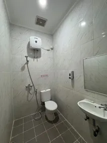 Rahayu Hotel Cirebon - Badezimmer