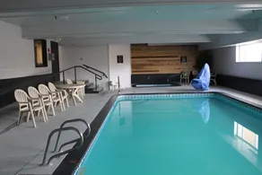 Red Lion Inn & Suites Ontario - Piscine