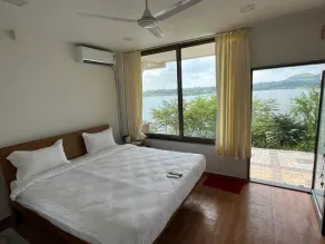 Shvas Island Resort - Room