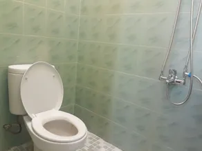Hotel O Pekanbaru near Mall Ciputra Seraya formerly Lotus Inn - Bathroom