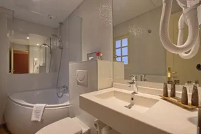 Hotel Des Deux Continents - Bathroom