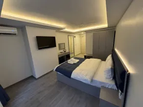 Refletion of the Bosphorus - Room