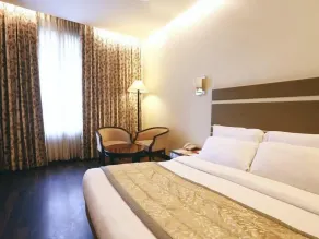 Hotel Heritage Inn - Room
