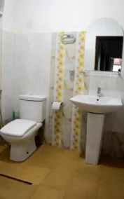 The Golf Green City Bungalow  - Badrum