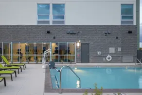 SpringHill Suites by Marriott Tucson at The Bridges - Piscina