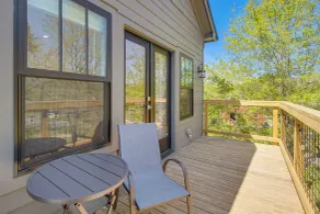Walkable North Georgia Hideaway! Modern Suite - Innenbereich