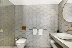 The Bowral Hotel - Bathroom