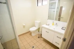 Spinifex Motel and Serviced Apartments - Badeværelse