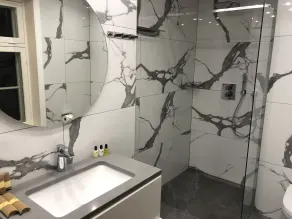 Hotel Meltzer Apartments - Bathroom