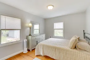 Pet-friendly Connecticut Retreat Near Golfing! - Rum