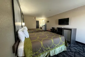 Super 8 by Wyndham Kinder/Coushatta near Casino - Chambre