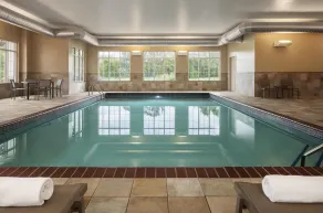 Homewood Suites by Hilton Minneapolis/St. Paul-New Brighton - Pool