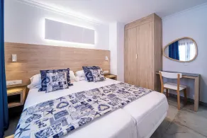 Suite Hotel Montana Club - Chambre