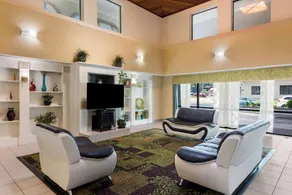 Rodeway Inn At Fort Lee - Lobby