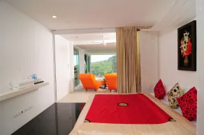 Grand Bleu Ocean View Pool Suite - Rom
