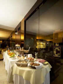 Club Hotel - Restaurant