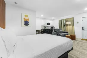 Veras Inn & Suites - Værelse