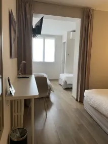 Logis Hôtel Le Clement V - Habitación
