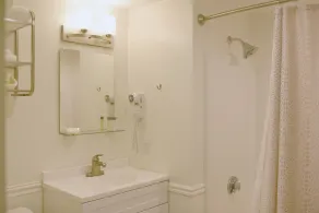 Sandwich Inn and Suites - Salle de bain