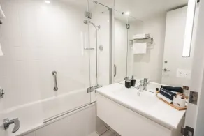 Blue Peaks Apartments - Badezimmer