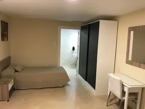 Los Galanes - Room