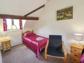 Betty's Barn - Room