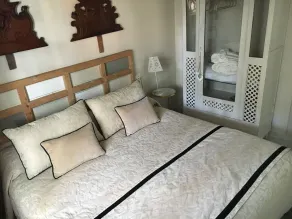 Apartamento Bizcocheros con piscina y jardín privado - Zimmer