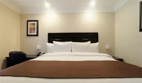 Raincross Hotel Riverside - Chambre